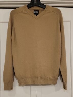 George 100% Cashmere Soft Men’s V-Neck Sweater in Camel Tan, Size S